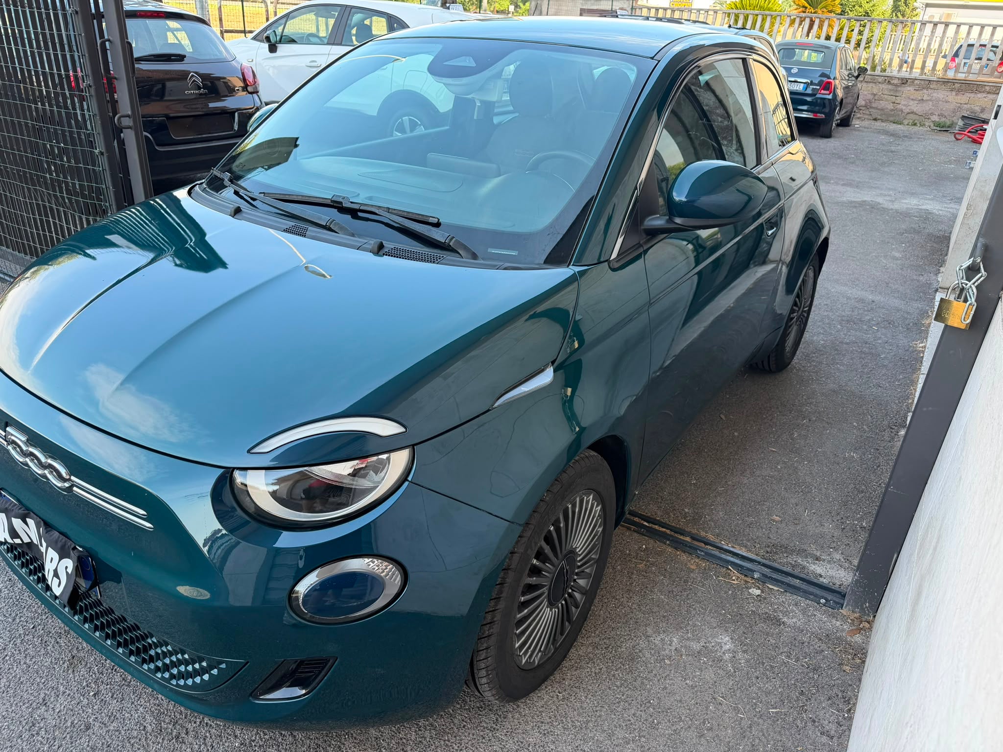 Fiat 500e Berlina 42 KWH La Prima