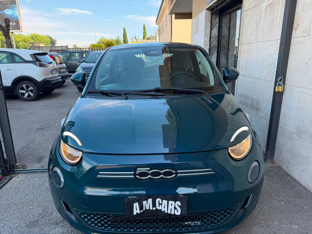 Fiat 500e Berlina 42 KWH La Prima