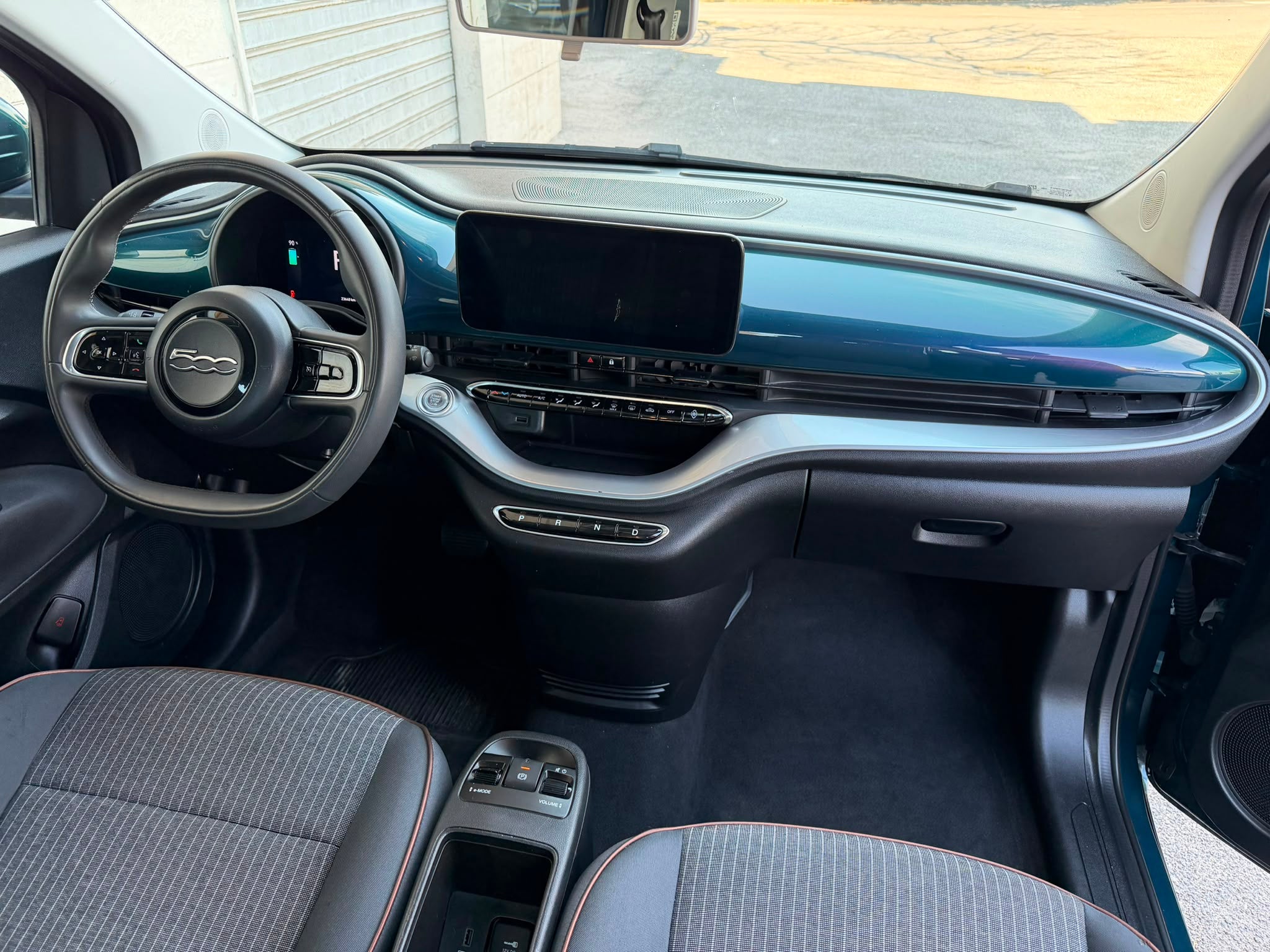 Fiat 500e Berlina 42 KWH La Prima