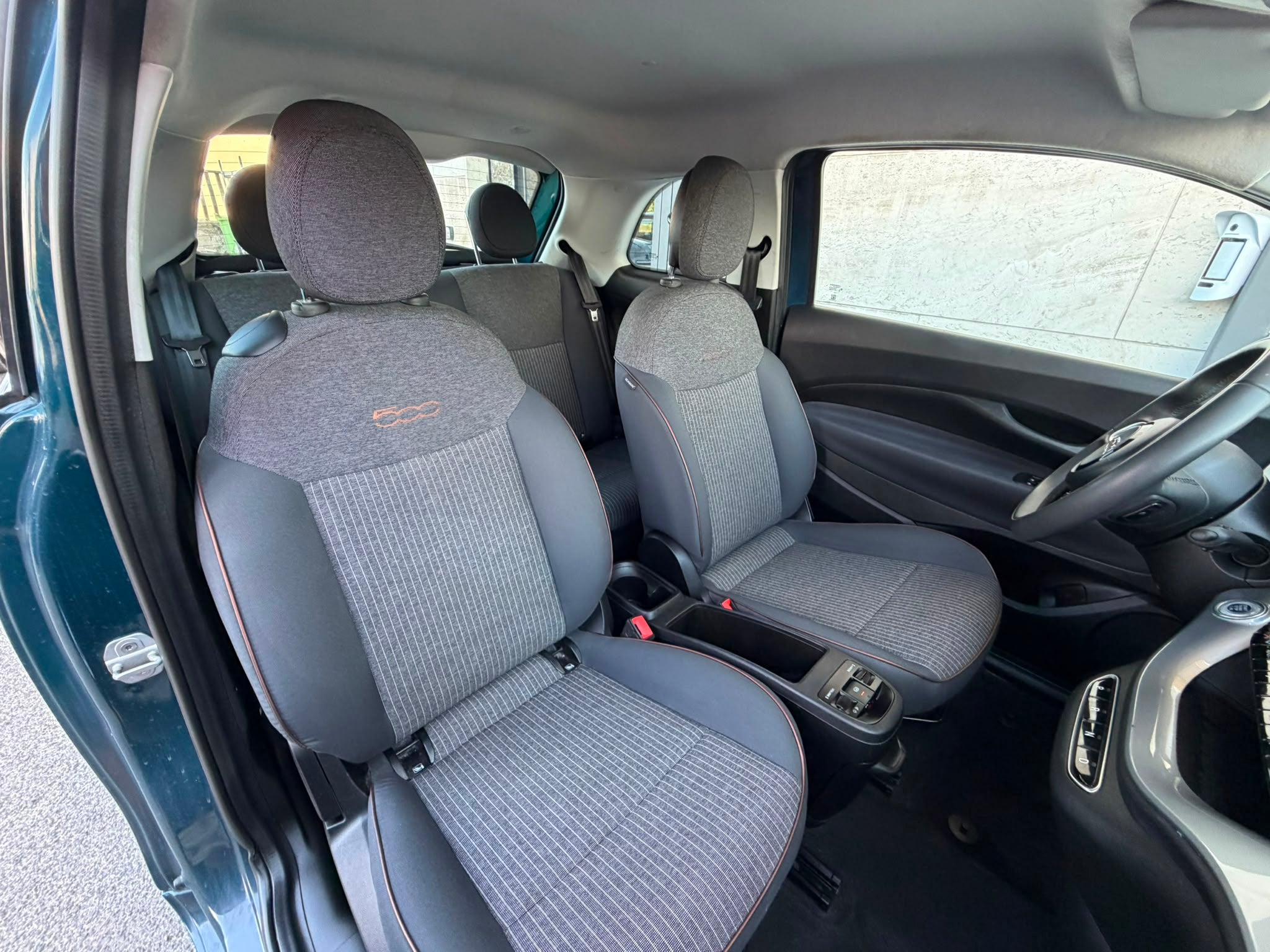 Fiat 500e Berlina 42 KWH La Prima