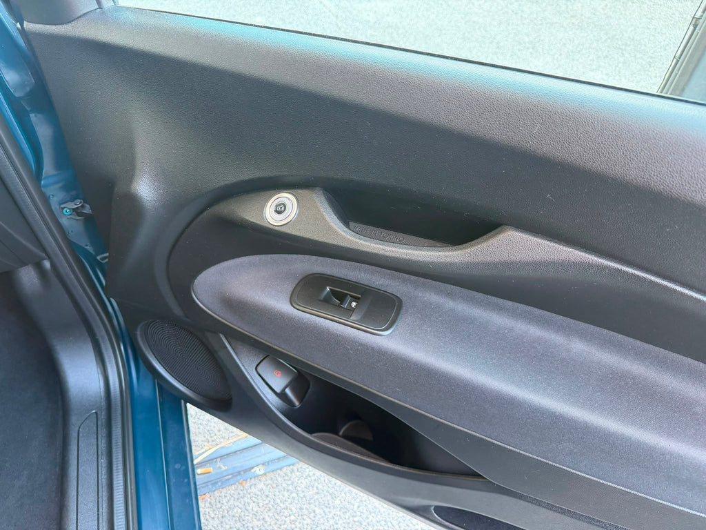 Fiat 500e Berlina 42 KWH La Prima
