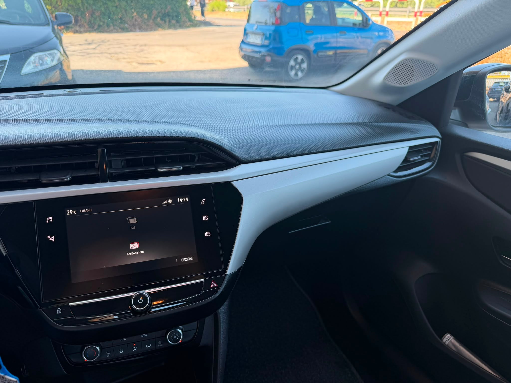 Opel Corsa Elegance 1.2