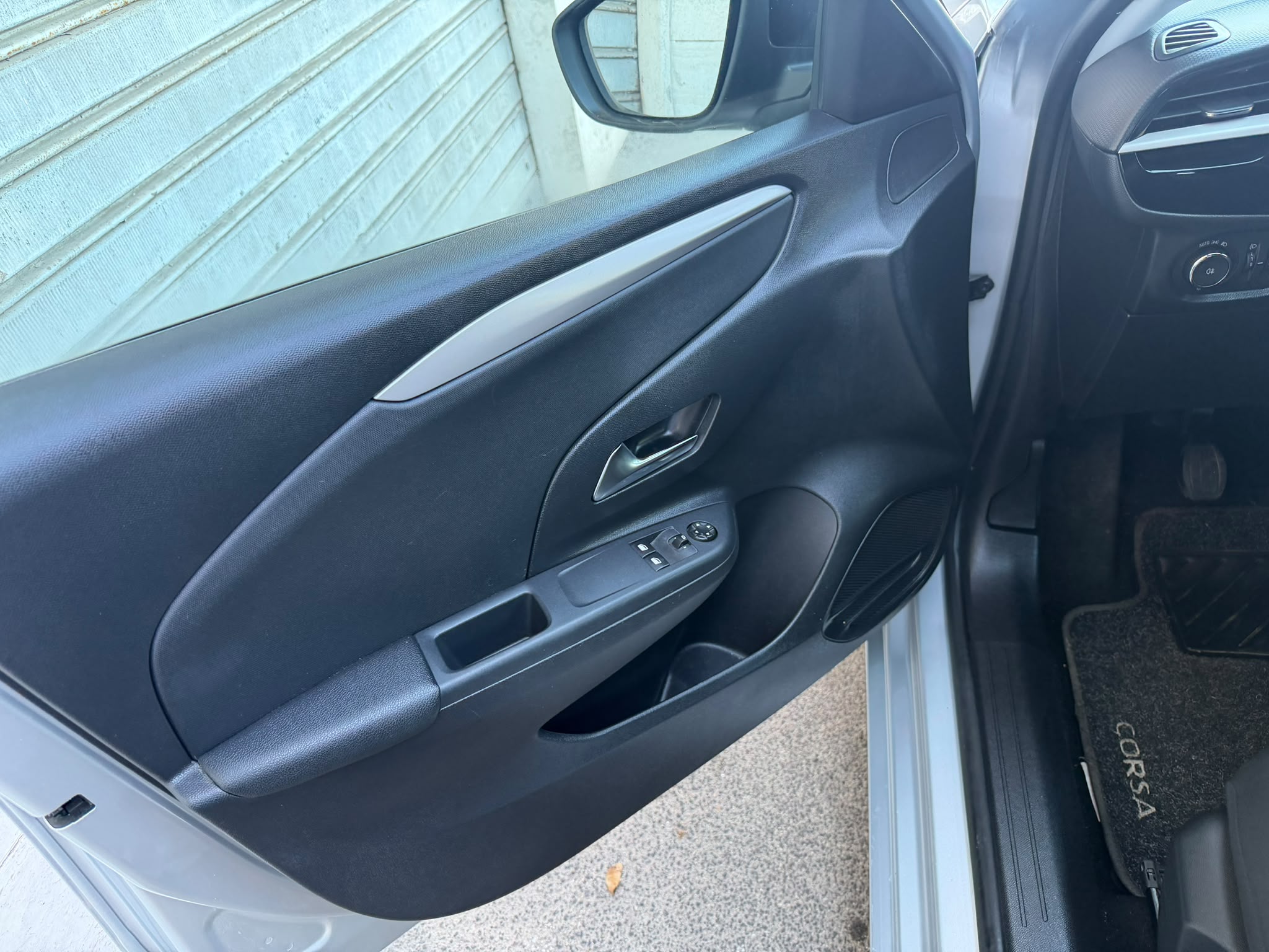Opel Corsa Elegance 1.2