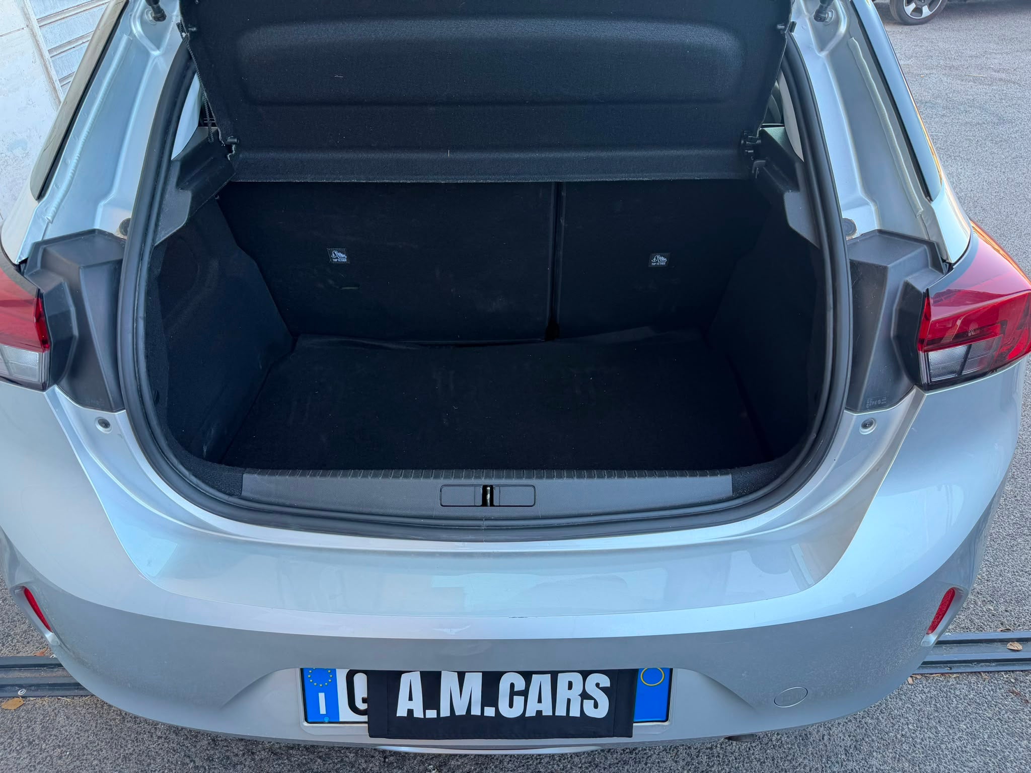Opel Corsa Elegance 1.2