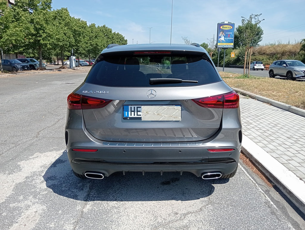 Mercedes-Benz GLA 200d Automatic 4Matic AMG Line Premium